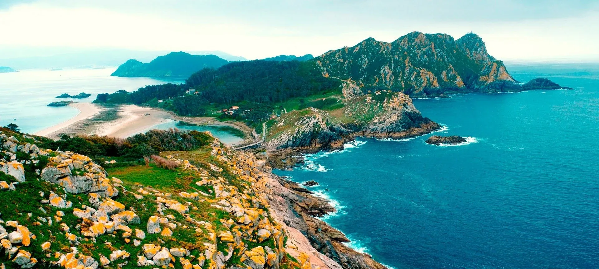 Vista de las islas Atlánticas de Galicia