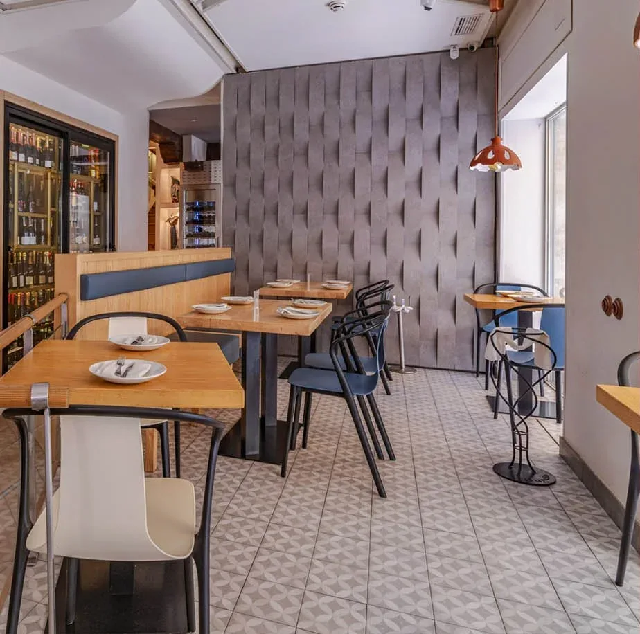 Low tables in the dining room